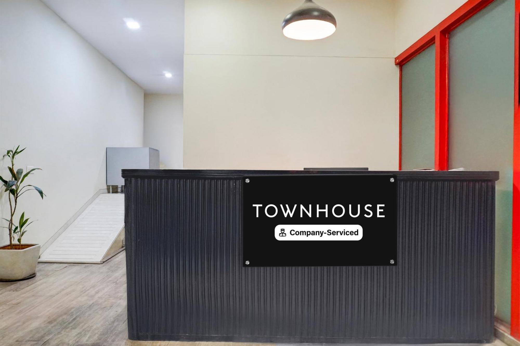 Super Townhouse Mg Road 浦那 外观 照片