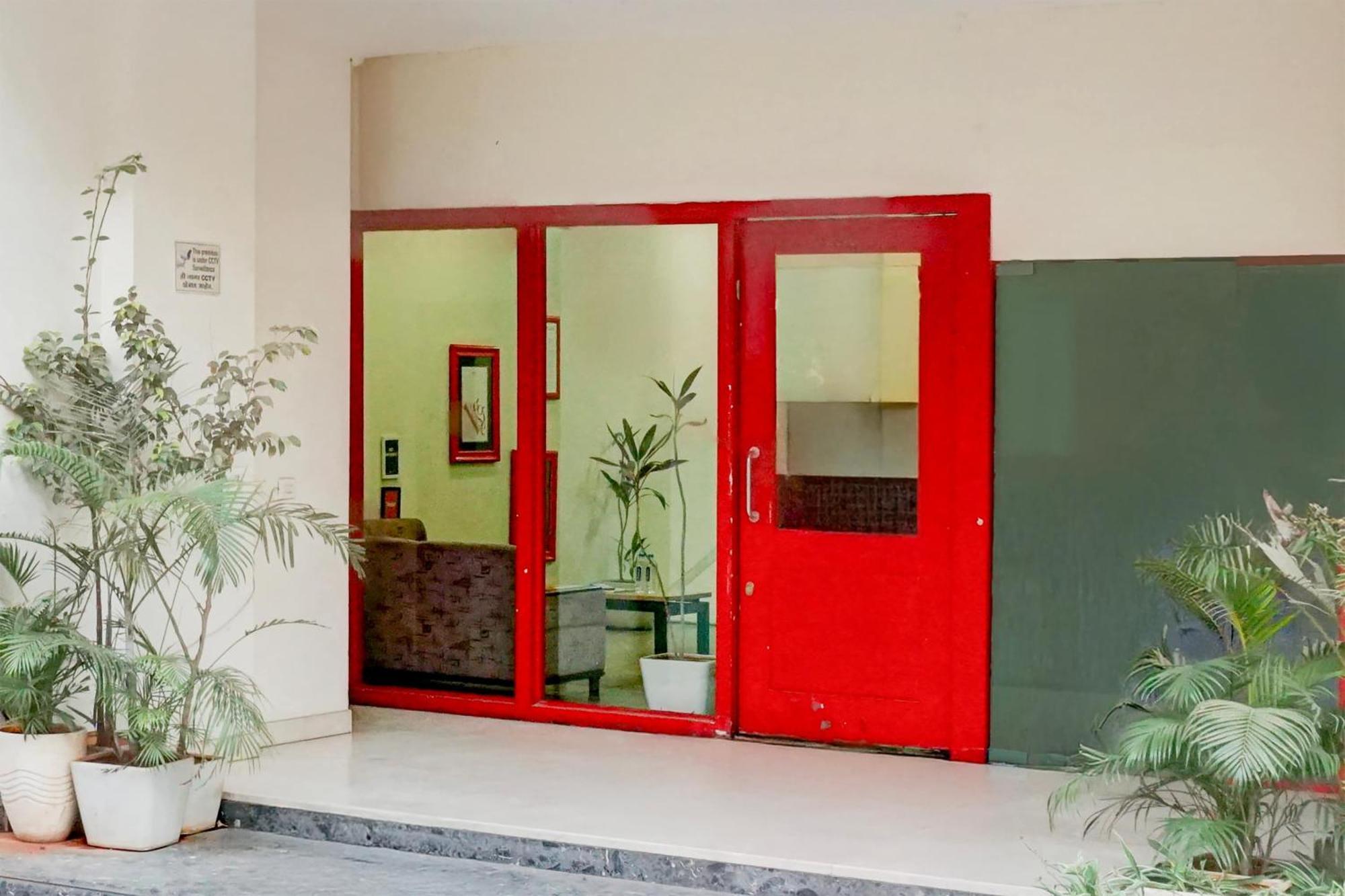 Super Townhouse Mg Road 浦那 外观 照片